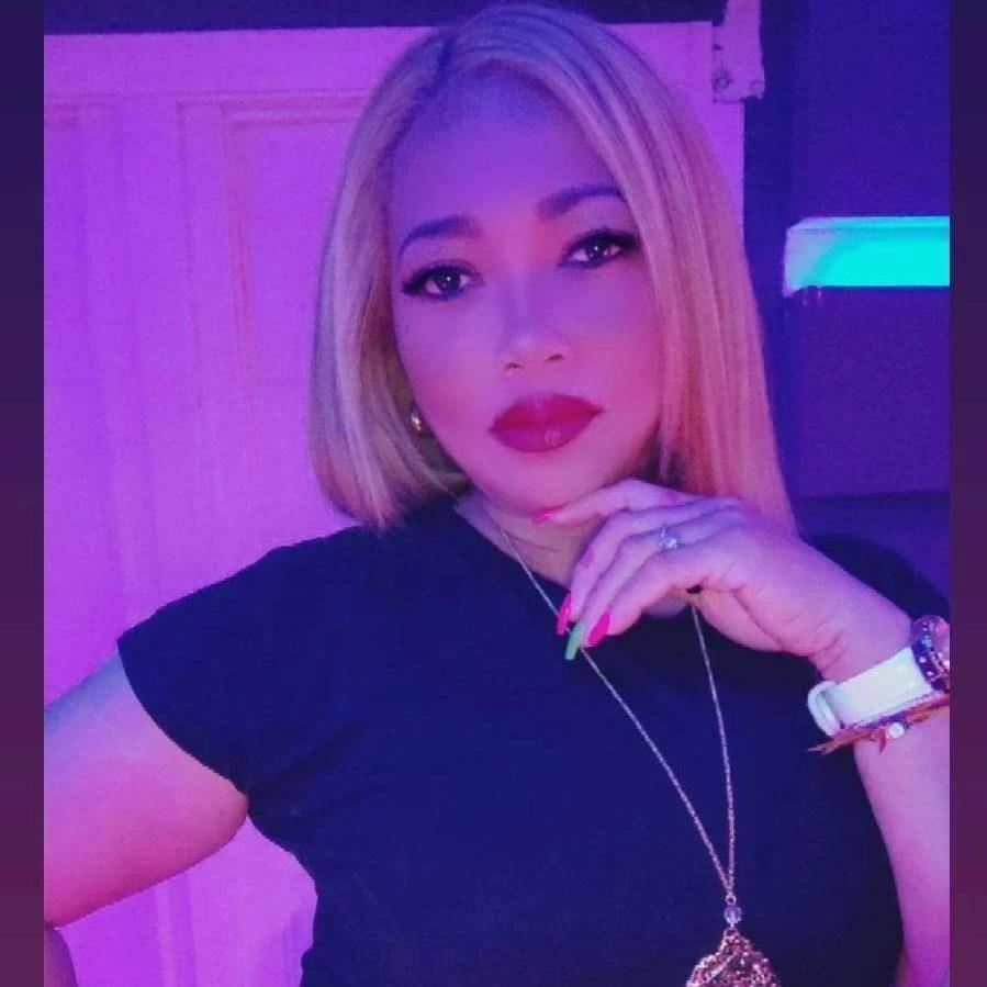 Chica busca chico en Huesca: 