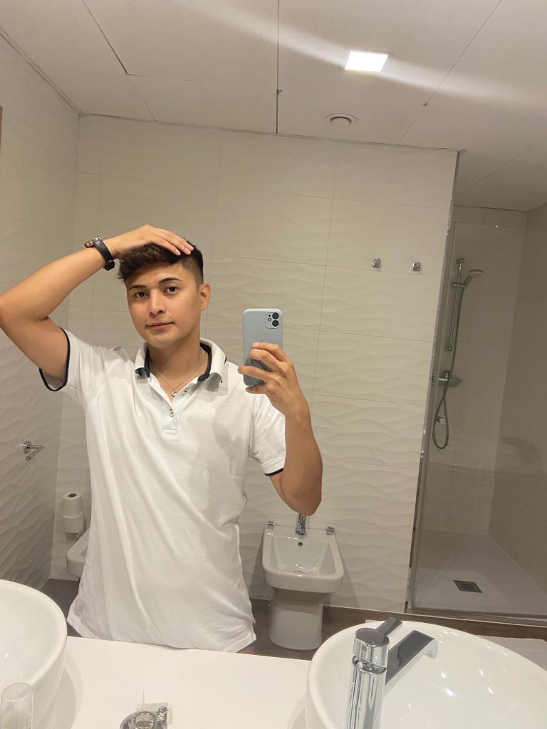 Chico busca chica en Barcelona: 