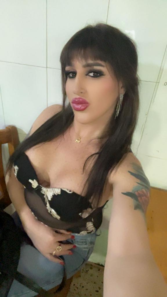 614772445: Transexual en Barcelona