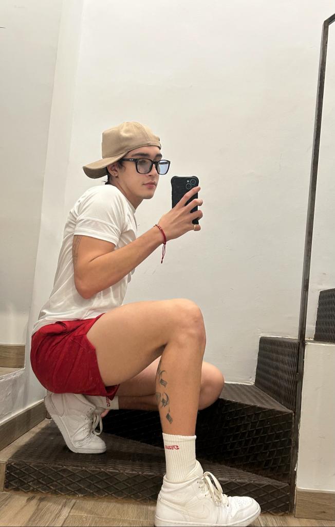 614608032: Chico busca chica en Málaga