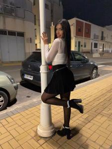 653068613: Chica busca chico en Castellón