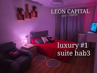 673664572: Chica busca chico en León