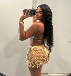 671268916: Chica busca chico en Barcelona