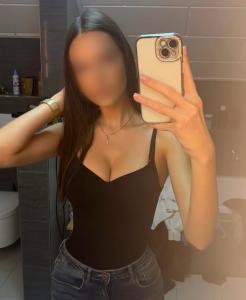 631353637: Chica busca chico en Madrid