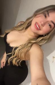 657339213: Chica busca chico en Ibiza