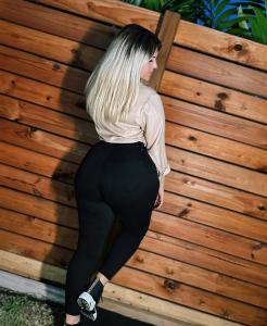 687508169: Chica busca chico en Alicante