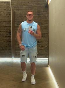 Chico busca chica en Las Palmas: 