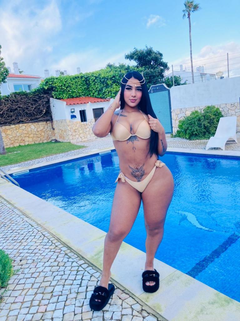 663521053: Chica busca chico en Madrid