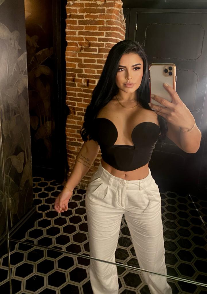 Chica busca chico en Mallorca: 