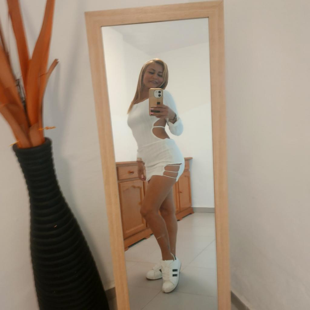 600277337: Chica busca chico en Asturias