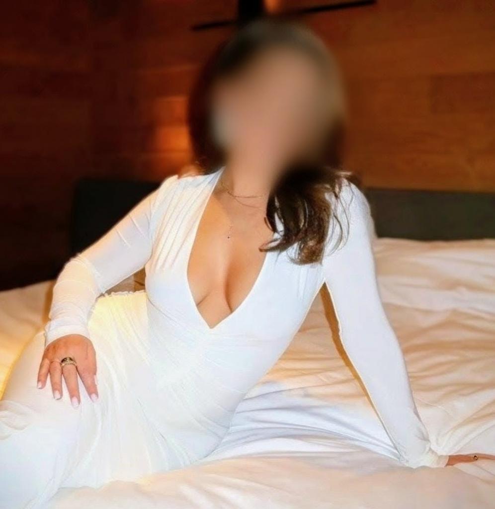 662974145: Chica busca chico en Madrid