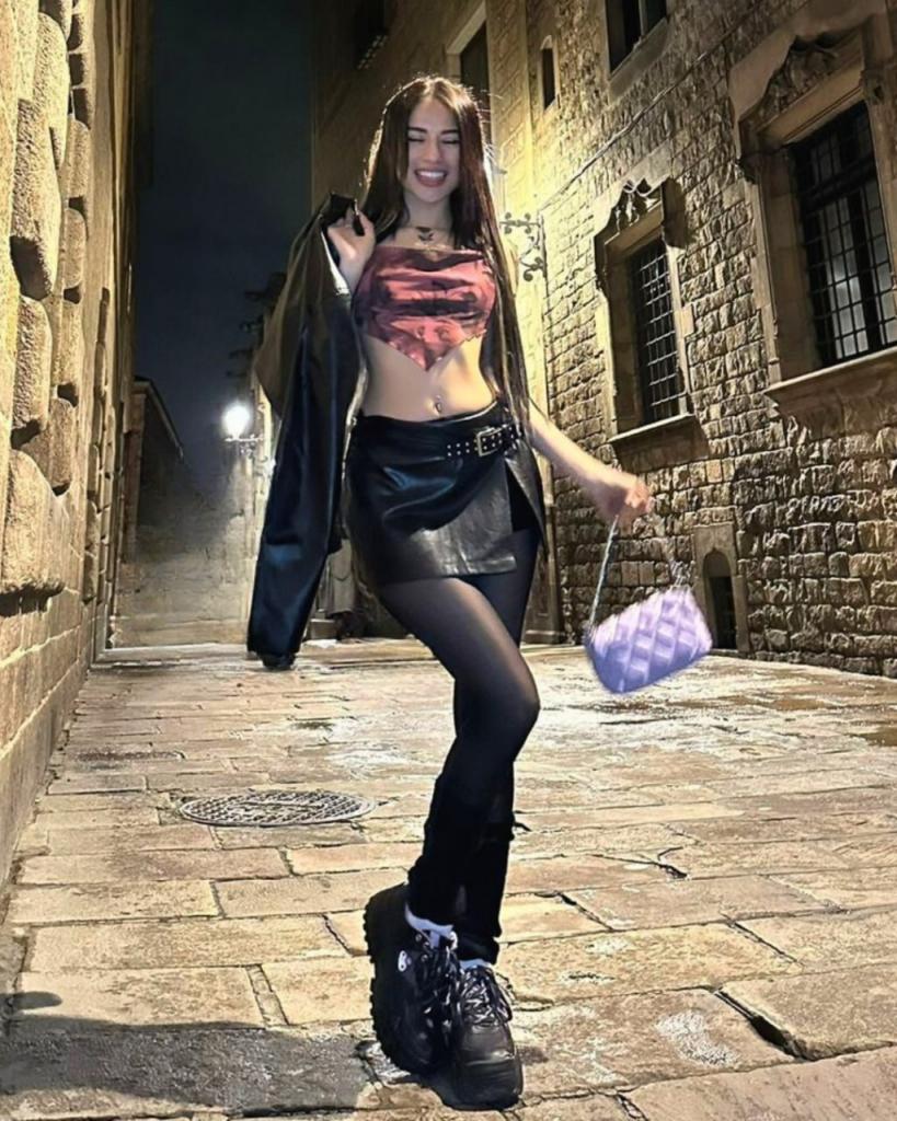 Chica busca chico en Mallorca: 