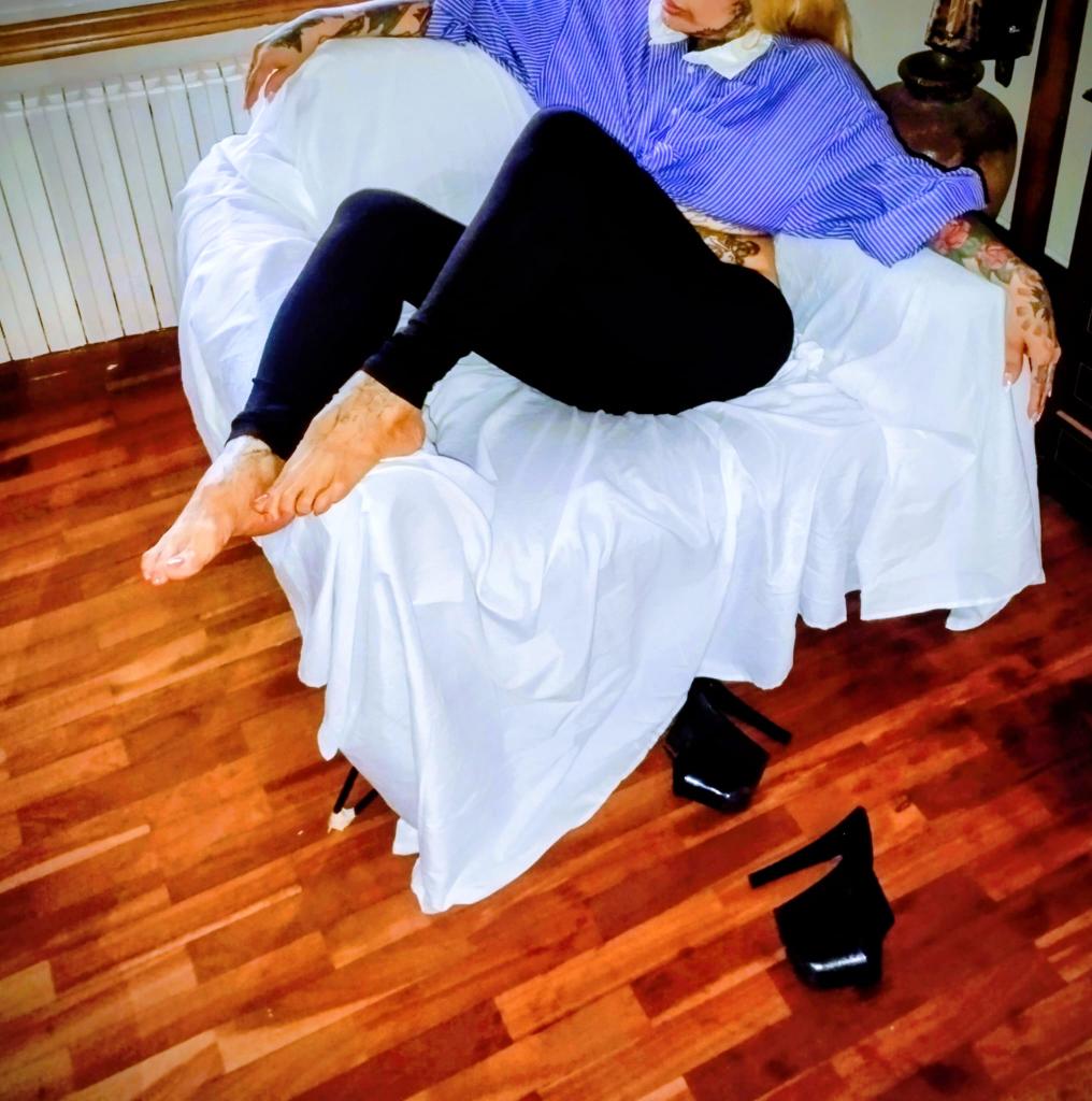 604073115: Chica busca chico en Pontevedra