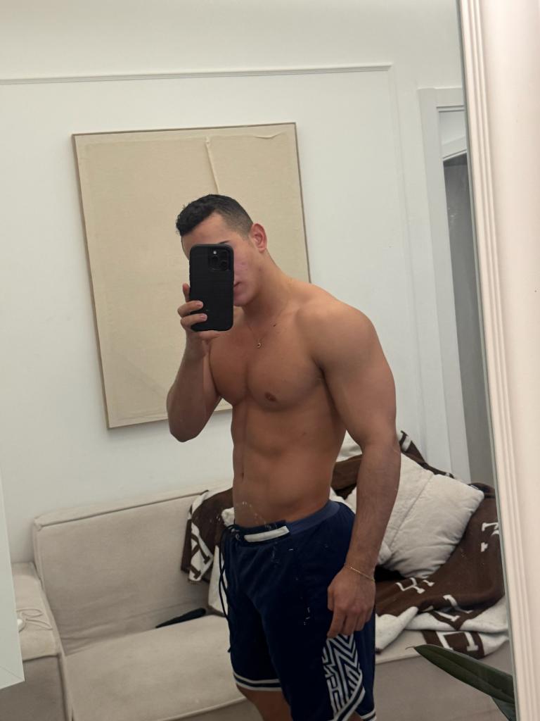 674077657: Chico busca chica en Madrid