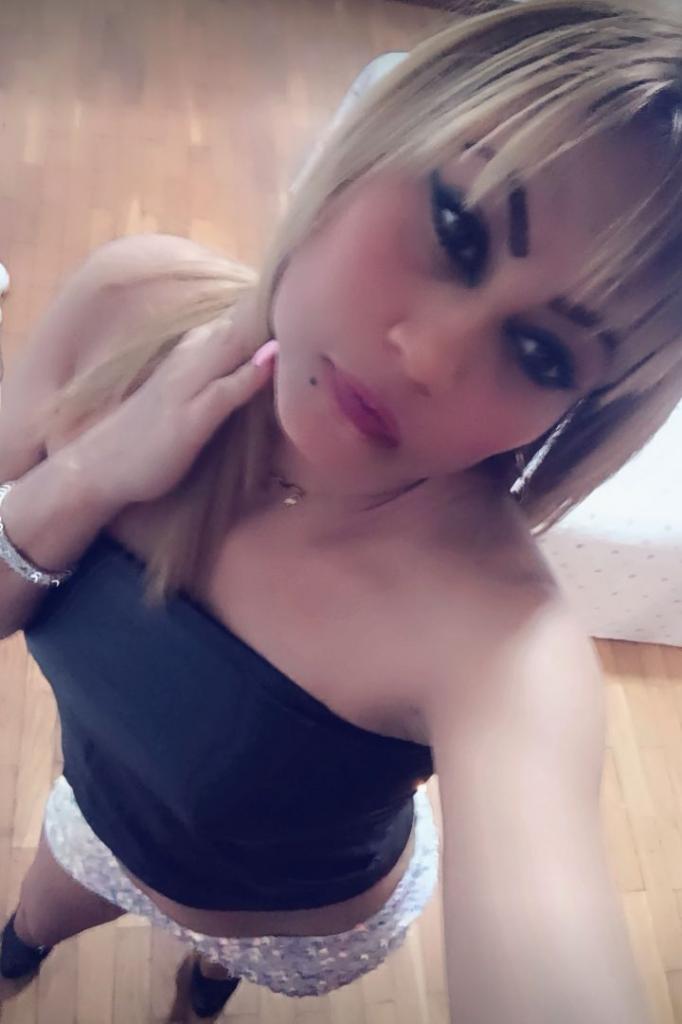 600277337: Chica busca chico en Asturias