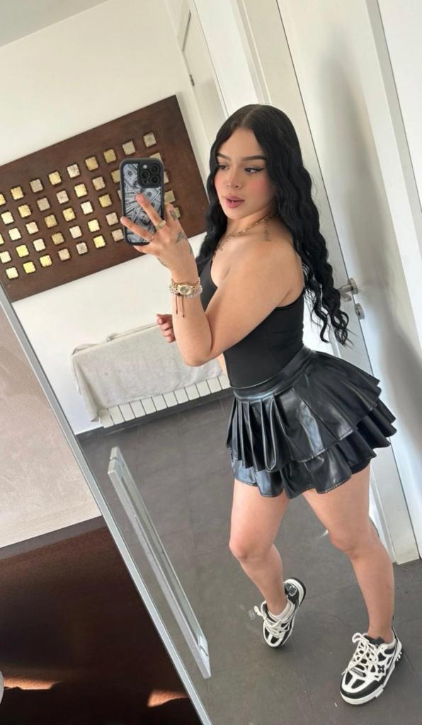 Chica busca chico en Tarragona: Chica busca chico