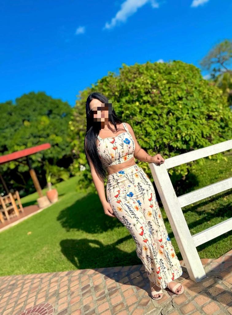 Chica busca chico en Tenerife: 