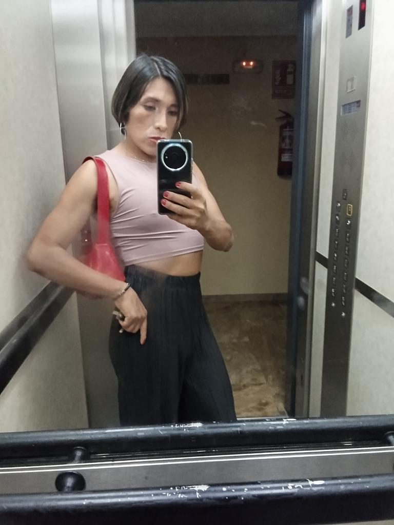 631087079: Transexual en Murcia