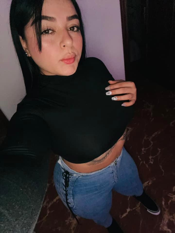 Chica busca chico en Cádiz: 