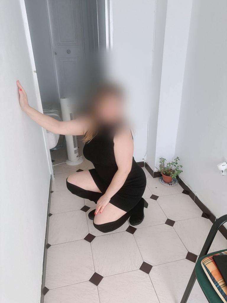 Chica busca chico en Huelva: 