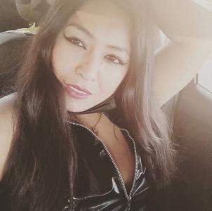 613973841: Chica busca chico en Valencia