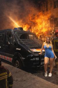 613847218: Chica busca chico en Barcelona