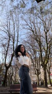 613677079: Chica busca chico en Lugo