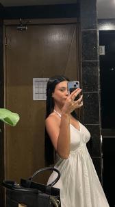 613349711: Chica busca chico en Málaga