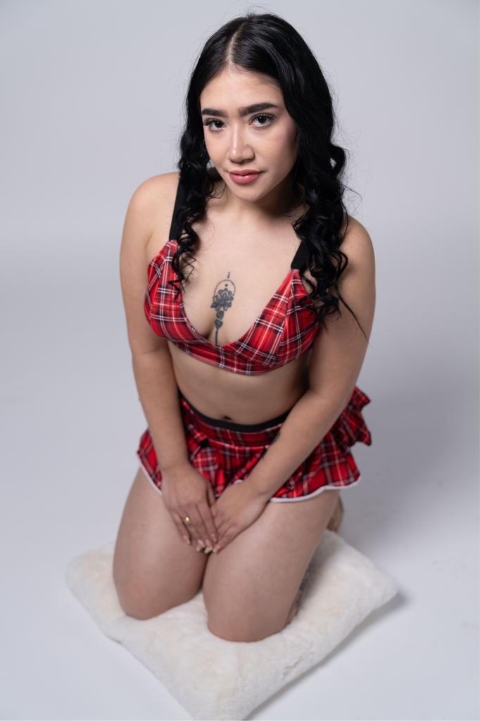 Chica busca chico en Sevilla: Chica busca chico