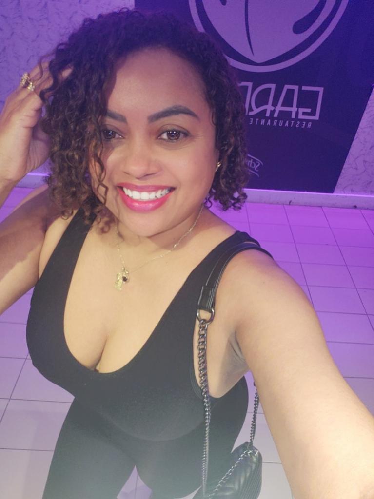 Chica busca chico en Zaragoza: Chica busca chico