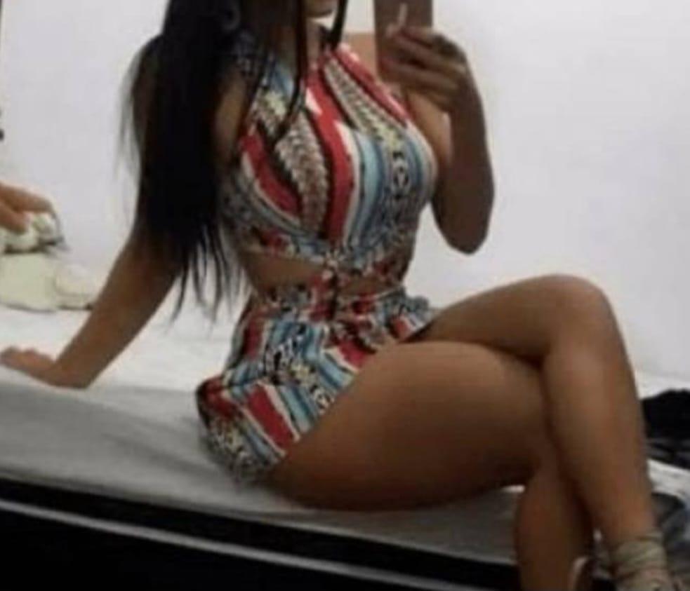 Chica busca chico en Cádiz: 