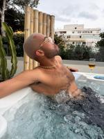 642561113: Chico busca chica en Málaga