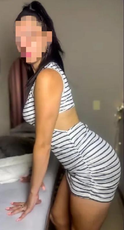 985223386: Chica busca chico en Asturias