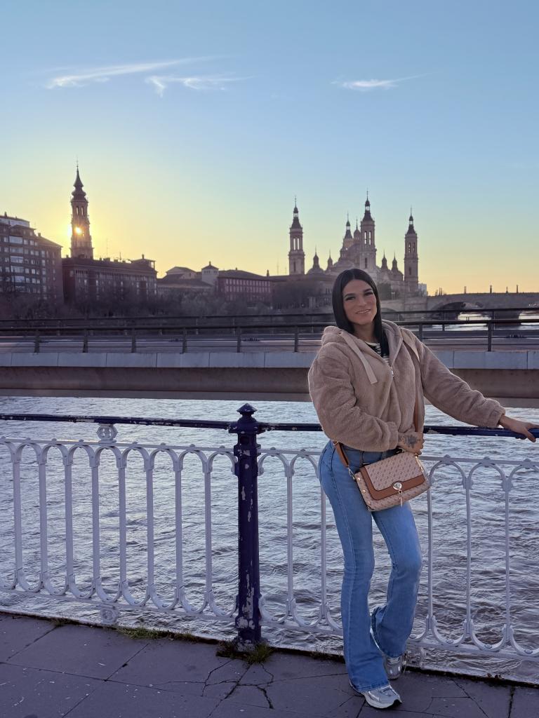 Chica busca chico en Zaragoza: 