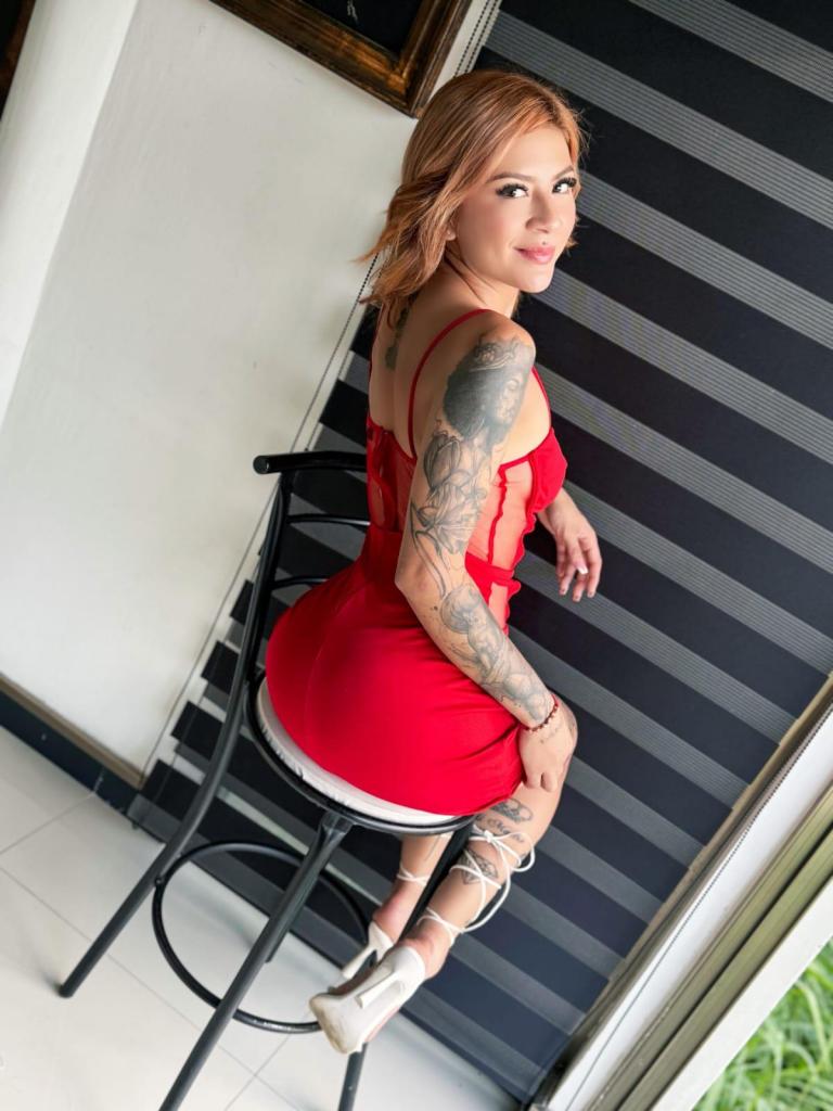 Chica busca chico en Cádiz: 