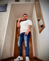 617481564: Chico busca chica en Zaragoza