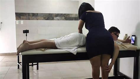 699603433: Chica busca chico en Barcelona