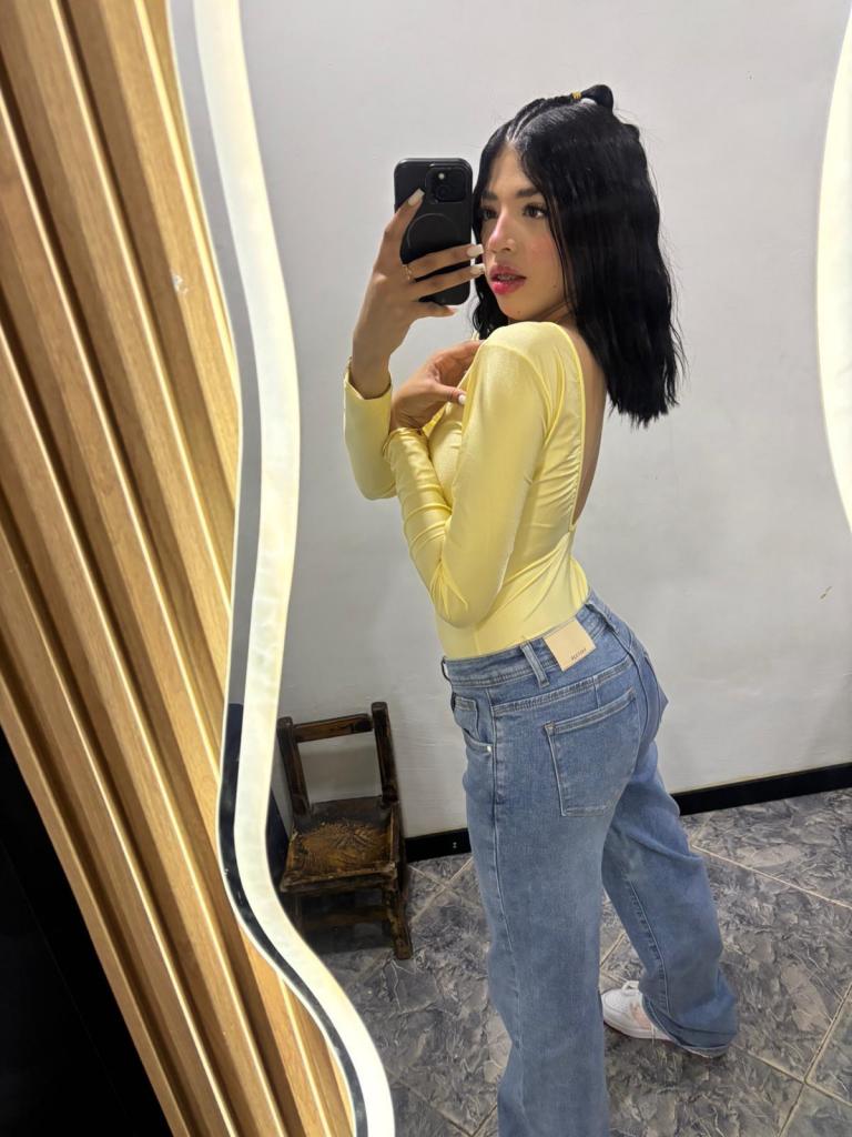 647315397: Chica busca chico en Madrid