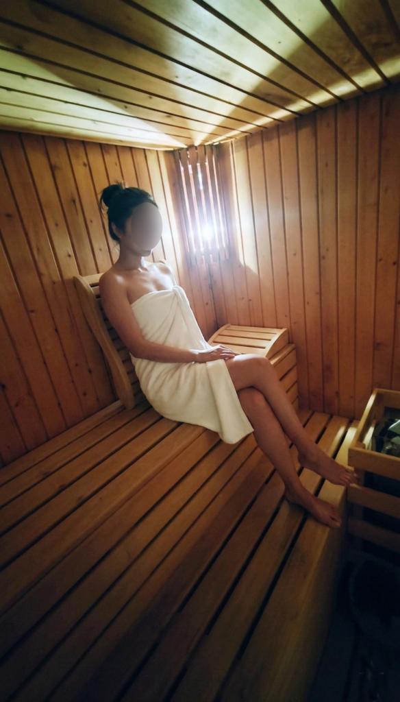 688181420: Chica busca chico en Barcelona