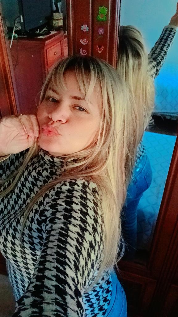 Chica busca chico en Sevilla: 