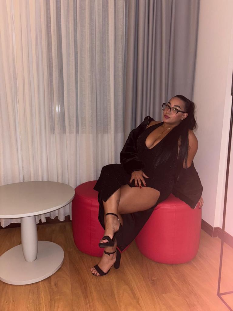 603184243: Chica busca chico en Sevilla