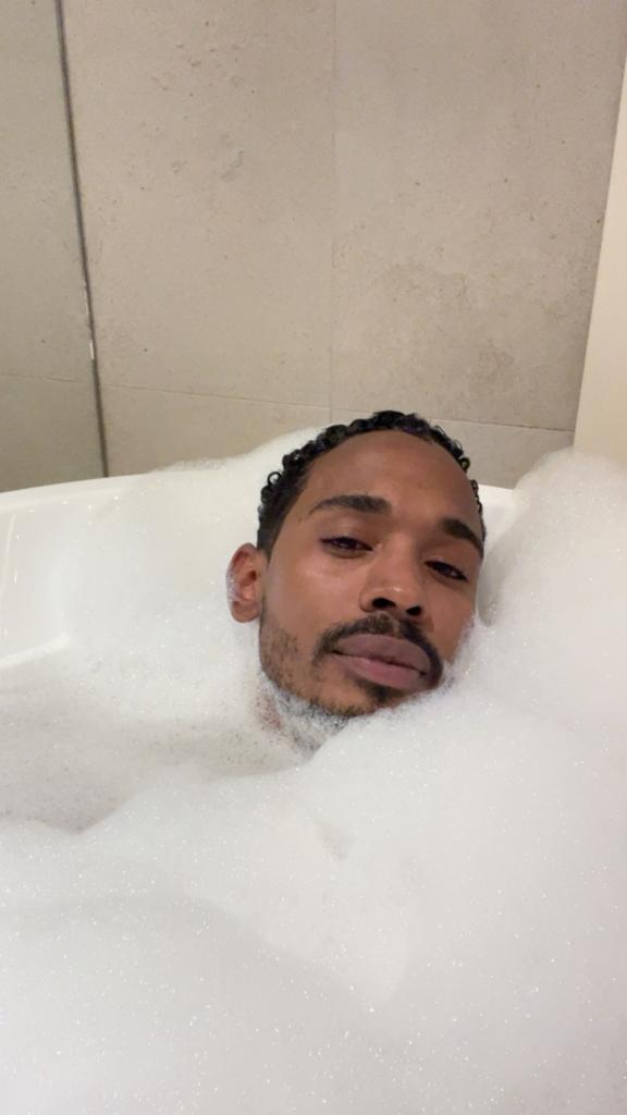 Chico busca chica en Barcelona: 