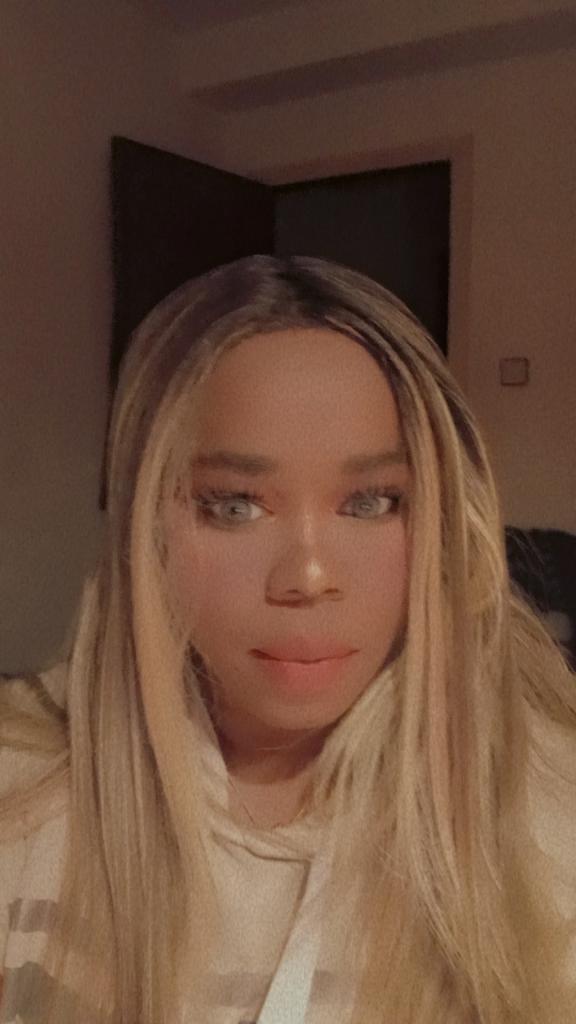 Chica busca chico en Asturias: 