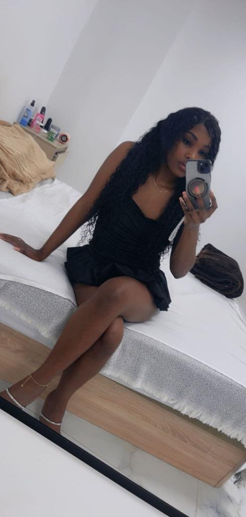 602643599: Chica busca chico en Valencia