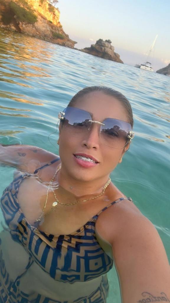 Chica busca chico en Granada: 