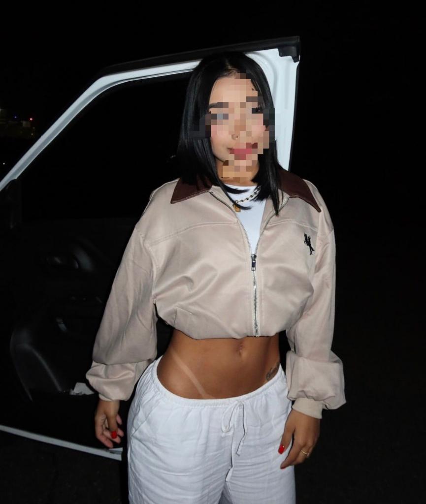 Chica busca chico en Tenerife: 