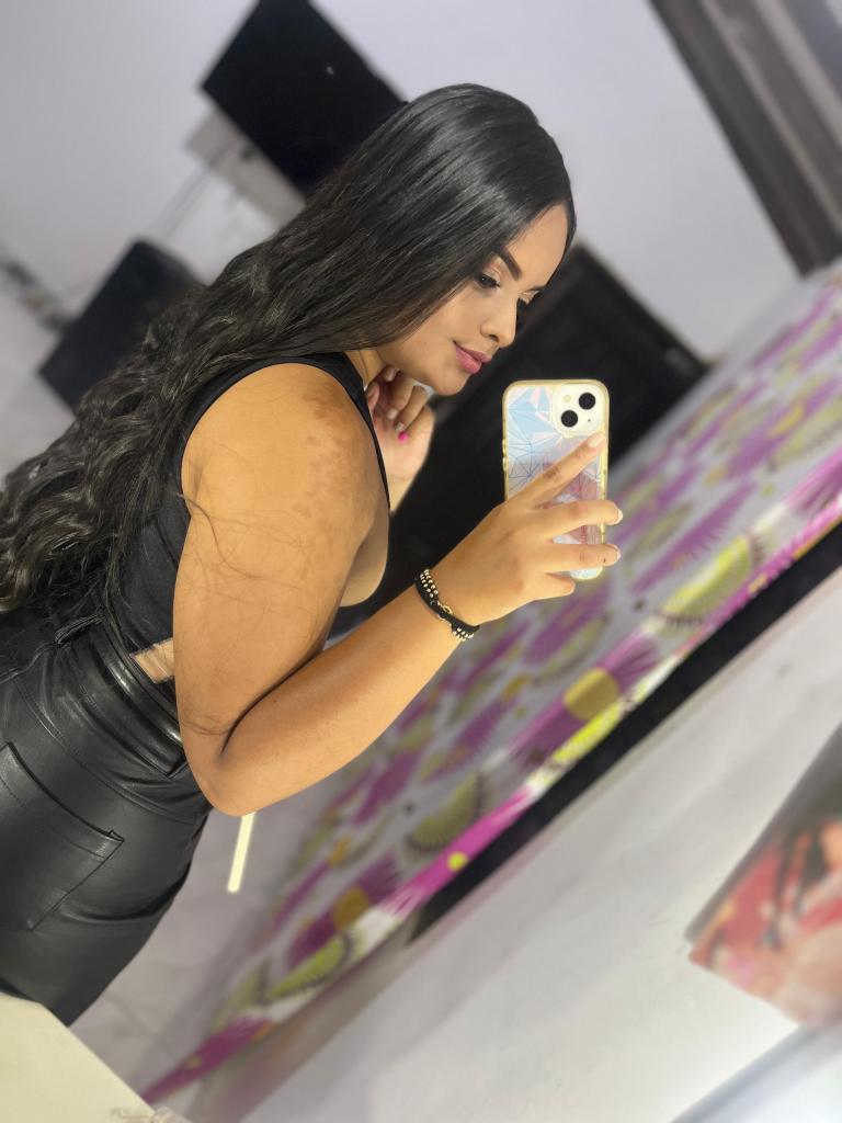 672055218: Chica busca chico en Málaga