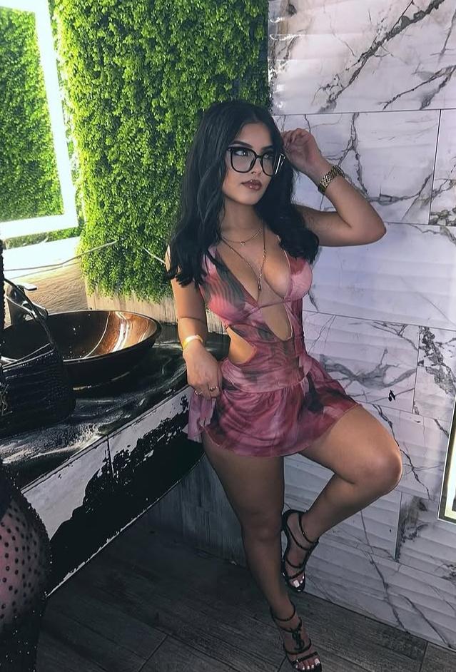 Chica busca chico en Tenerife: 