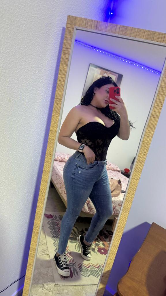 Chica busca chico en Cádiz: 