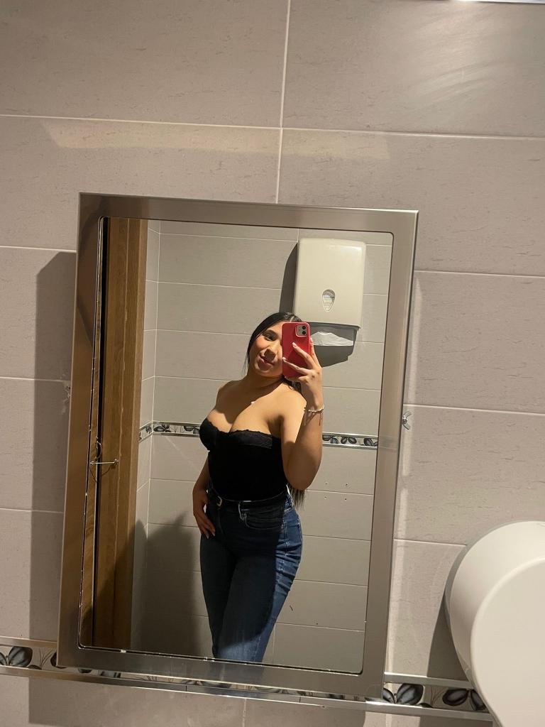 671546497: Chica busca chico en Madrid